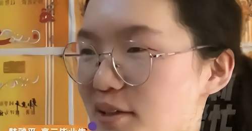 河南姑娘韩雅平699分高考,却被批评认知太低?寒门还有贵子吗