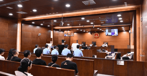 成都一火锅店回收口水油熬锅底给客人食用,5人被判刑
