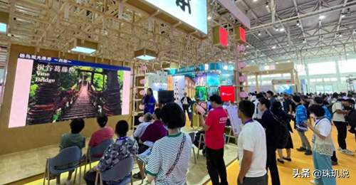 访日游客五年来暴跌60%!失去中国游客,日本6.6万亿巨坑拿什么填
