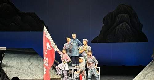 来南宁赴京剧盛宴!《江山》首演连唱四场 皮黄声腔再现湘江壮烈史诗