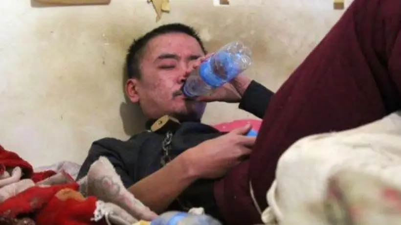 中国白酒界“高手”:一人将8人喝死,一人用铁链锁住自己戒酒