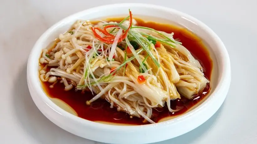别被3个做菜误区坑了！天然提鲜食材搭配比味精靠谱，家常小妙招轻松上手