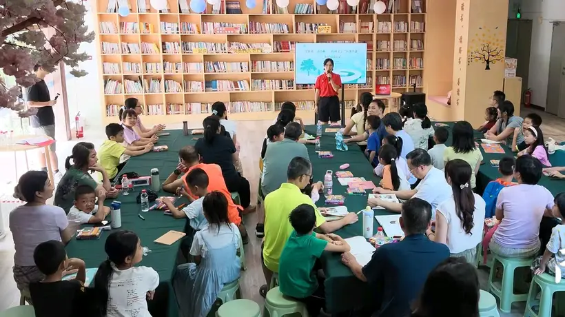 “梅州文学‘四级共建’全民阅读行动”深入职工 家庭开展阅读推广活动