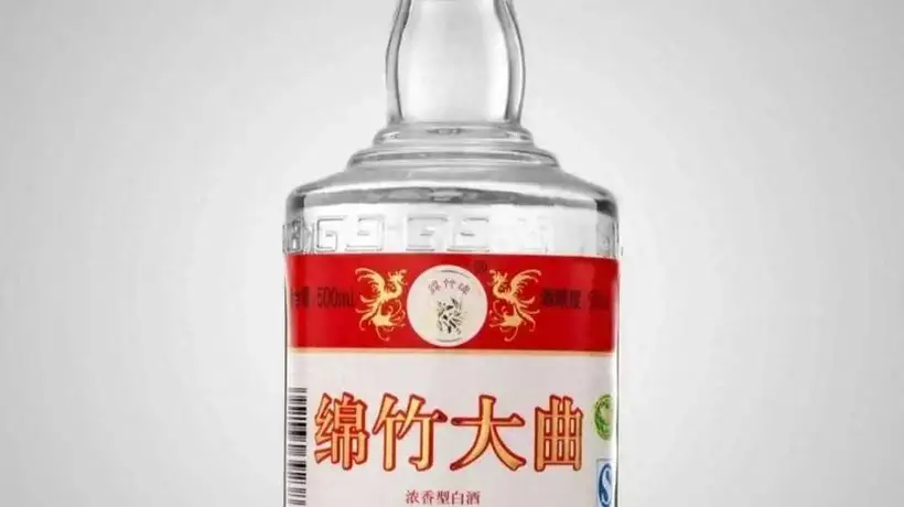 来绵竹参与川酒溯源!看被老树遮住光影的绵竹大曲,触摸百年老酒香韵