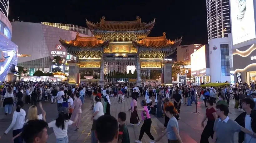 2026滇池国际咖啡文化嘉年华五华分会场邀你玩转昆明夏日,咖啡律动、非遗拓印、汉服巡游解锁多元参与新体验