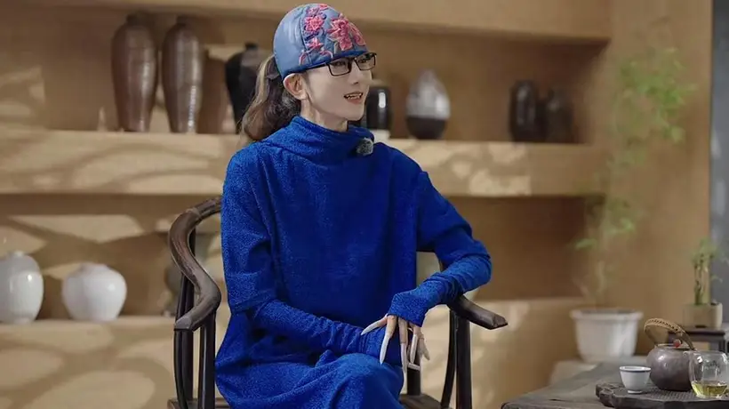 参与式艺术圈的多元抉择：从《雀之恋》震撼春晚到小彩旗离圈的观众所见