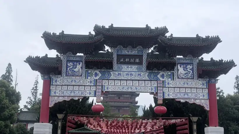 雨中滕王阁 笔下文心牵动观者百种心境