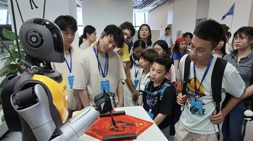 中美AI领域有合作可能?多场领域研讨与规则对话引关注,观众共探未来方向