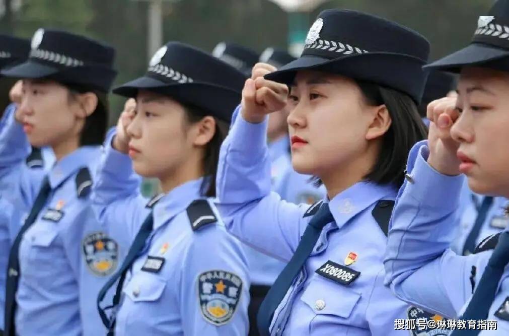 2026高考录取出现“反常一幕”：铁饭碗高校被捧上天！仅比清华低3分！