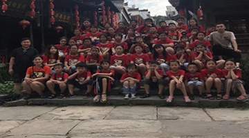 来婺源篁岭写生怎么选合适的住宿?多元活动场景适配不同创作需求的体验指南