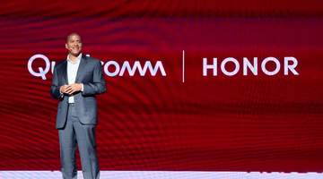 高通高管亮相荣耀MWC2026展前发布会