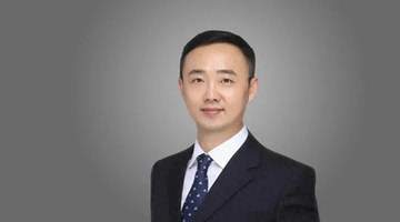 一个月涨超25%,“死守”白酒的刘彦春偷偷换仓了?