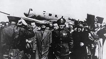 为什么说周恩来不适合当“头头”？四个人的话透露出根本原因