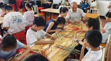 舒城县办近百场非遗美育活动 超10万群众沉浸式参与传承体验