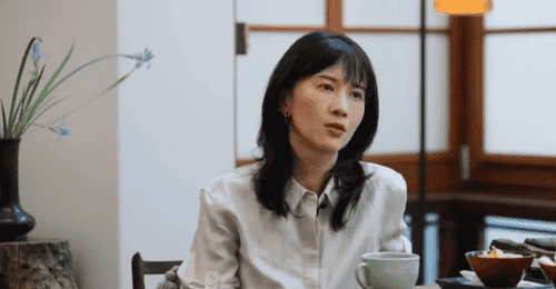 papi 酱坦白原生家庭隐痛:父母吵架,比离婚更伤人