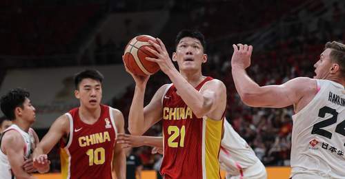世预赛-胡金秋15分杨瀚森9分4犯 中国男篮主场负日本