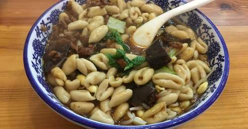 被钟爱千年的山西猫耳朵:从北魏到现代的指尖面食传奇