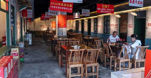 去长春这家人气重庆火锅店 从锅底选择到口感体验 教你轻松判断地道口味