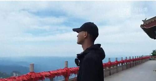 老君山云海观察员李思辰镜头背后的日常 从蹲守日出到深夜赶工的真实体验