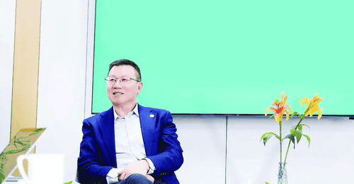 上海应用技术大学校长:同一把尺子,量不出应用型大学的答案