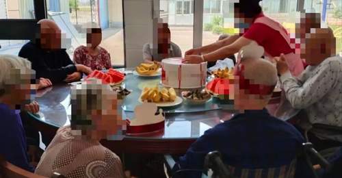 多地养老院取名“如家”被江苏女子投诉侵权,有养老院决定起诉反击,投诉人回应:自己持有该商标近二十年,这些养老机构确实存在侵权行为