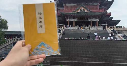 滕王阁景区背古文终身免票活动14天通关210人,通关者:人数比预想中要少