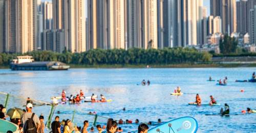 武汉人的夏日快乐,是家门口的海给的!
