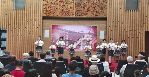 青岛雷根斯堡夏季文艺招待会在慕尼黑成功举办