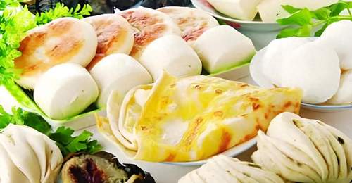 25年研究辟谣戒主食能长寿 参与营养科普活动 跟着科学吃法远离伤身雷区