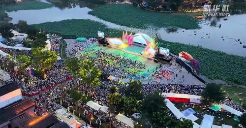 7月来贵州安龙！荷乡盛会聚起跳村舞逛市集的大伙，沉浸式体验拉满