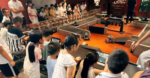 60名来深小候鸟在福永：逛非遗展、玩机器人，这场暑假活动太欢乐
