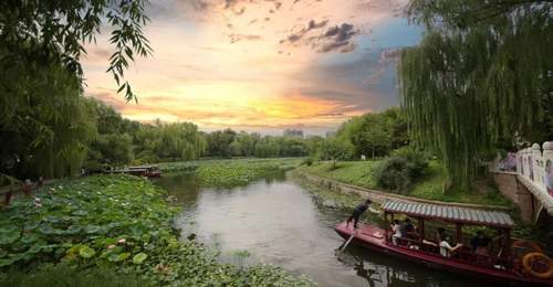 这个夏天来北京市属公园！傍晚登船赏霞，还有夜探活动、清凉补给陪你嗨玩