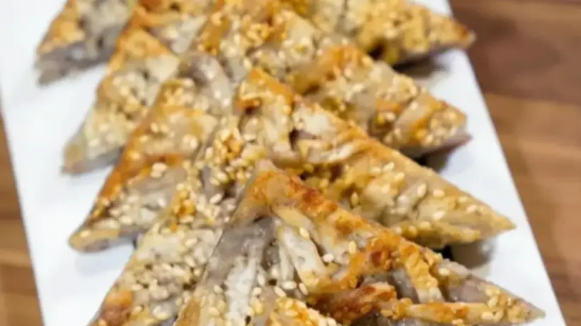 来老广早茶现场,就藏在一块腊味芋头糕里的岭南年味儿