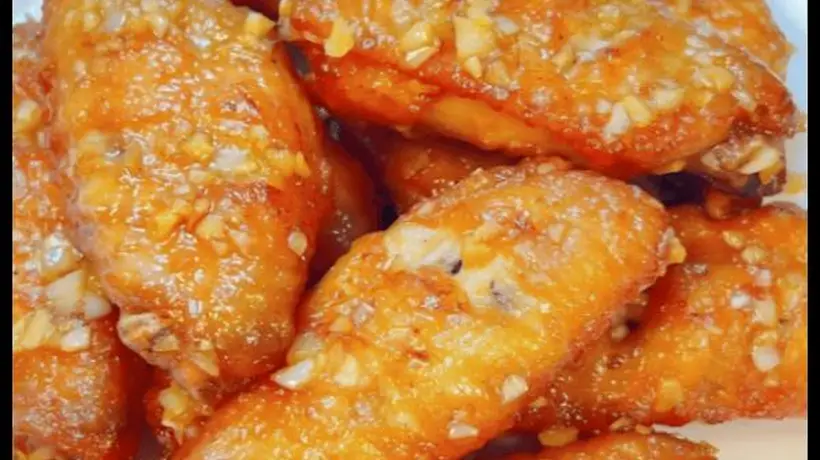 蒜香焖鸡翅:零厨艺懒人神菜,不用油炸超入味