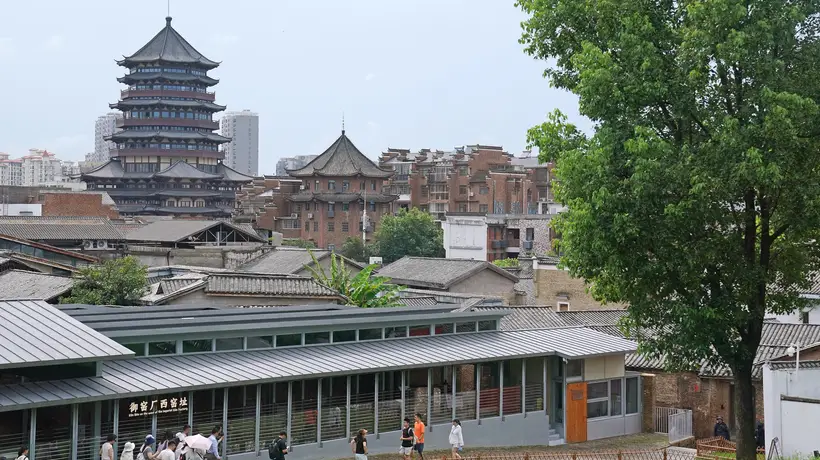 来景德镇体验多元瓷文化活动，见证手工瓷业遗存申遗成功