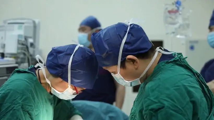 武汉医生两年接力守护 男宝脏器归位重启灵动生活