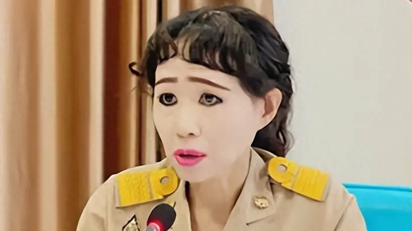 泰国也拉府会议上女公务员精致妆容引热议,多元讨论里她发声称化妆无错不喜可绕行
