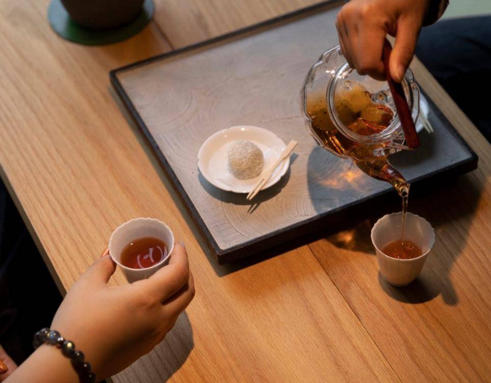 有人因喝普洱茶而被感染？一克熟茶五亿霉菌！喝熟茶等于喝脏水？