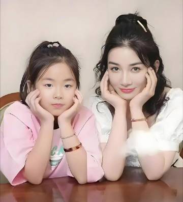 黄奕谈女儿哽咽落泪：想对她说一声对不起