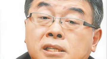 邱毅跟郑丽文,彻底撕破脸了。