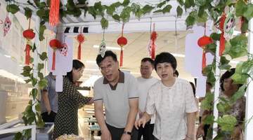 医院食堂变零食站 医护结伴找童年味道 轮流当东道主共享甜蜜欢乐