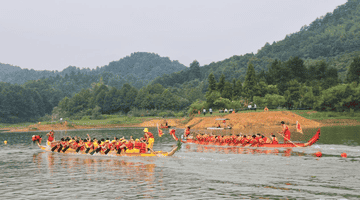 龙舟竞渡邂逅“村光大道” 民俗盛会激活文旅新动能