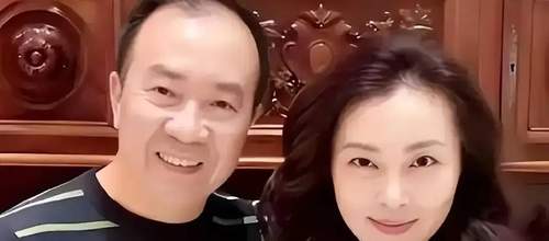 58岁袁茵近况引关注，与戴志诚婚后低调经营生活，如今日常状态受多元视角好奇围观