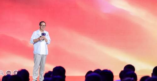 仰望商业研究院千人大会盛大举办 千名企业家共赴高端研学盛宴