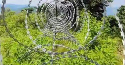 泰山周边建设135公里刀片刺绳隔离网,此前有报道称旨在防火防虫