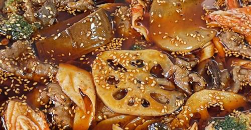 这锅钵钵鸡,在家就能实现自由