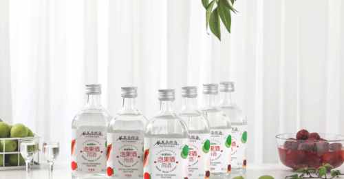 泡果酒用什么白酒泡最好?度数选错了果酒全废掉,老师傅说了实话
