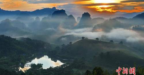惊艳!武夷山国家公园云海日出波澜壮阔 美景如画