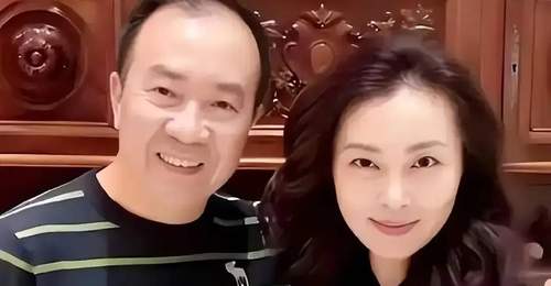 58岁袁茵近况引关注,与戴志诚婚后低调经营生活,如今日常状态受多元视角好奇围观