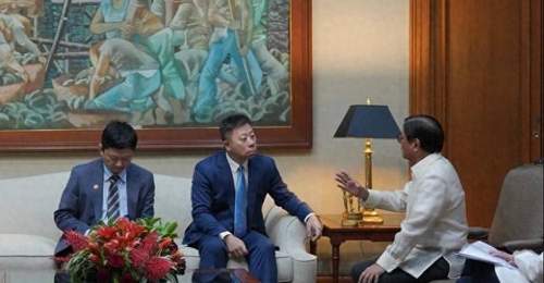 菲律宾马科斯会见中国大使后,为何对仁爱礁谈话内容保持沉默?